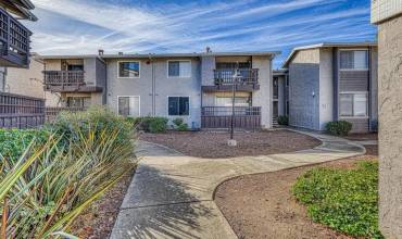 409 Tyler Place L, Salinas, California 93906, 2 Bedrooms Bedrooms, ,2 BathroomsBathrooms,Residential,Buy,409 Tyler Place L,ML81986478