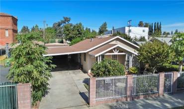 14237 Erwin Street, Van Nuys, California 91401, 4 Bedrooms Bedrooms, ,3 BathroomsBathrooms,Residential,Buy,14237 Erwin Street,SR24232569