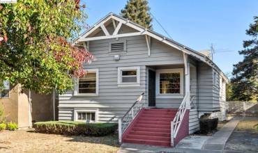 5614 Dover St, Oakland, California 94609, 2 Bedrooms Bedrooms, ,1 BathroomBathrooms,Residential,Buy,5614 Dover St,41078832