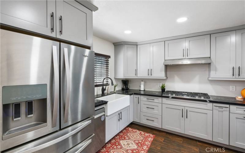 Upgraded kitchen with Whirlpool refrigerator included!