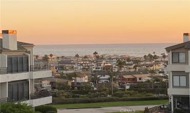 220 Nice Lane 207, Newport Beach, California 92663, 2 Bedrooms Bedrooms, ,2 BathroomsBathrooms,Residential Lease,Rent,220 Nice Lane 207,OC24233264