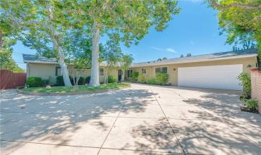 23925 Crosson Drive, Woodland Hills, California 91367, 4 Bedrooms Bedrooms, ,4 BathroomsBathrooms,Residential Lease,Rent,23925 Crosson Drive,SR24233528