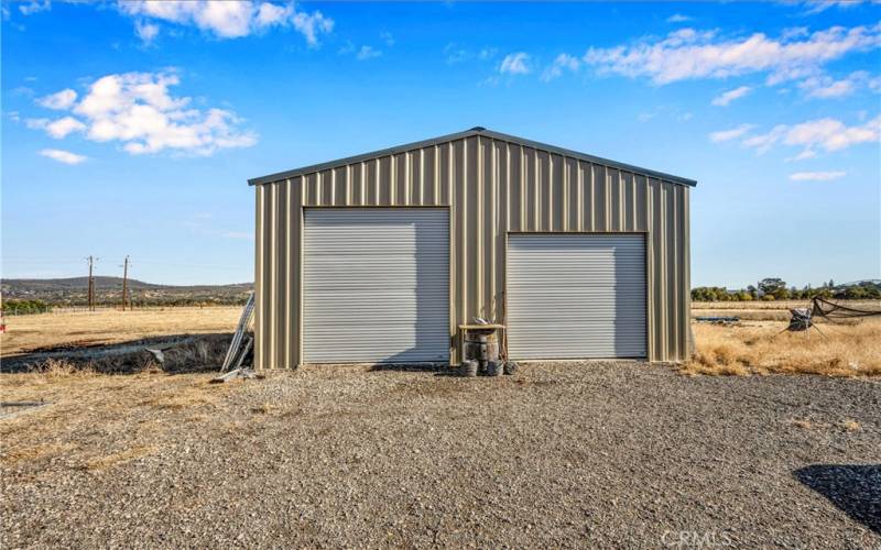 30x30 shop with 10' & 12' roll up doors