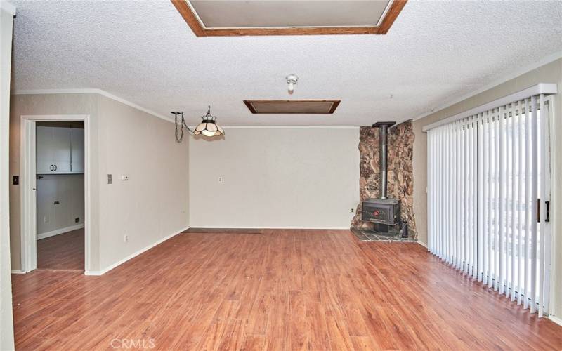 Huge family room next to kitchen