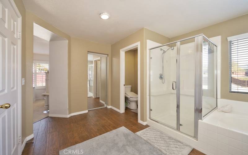 Bathroom Suite - Main Bedroom