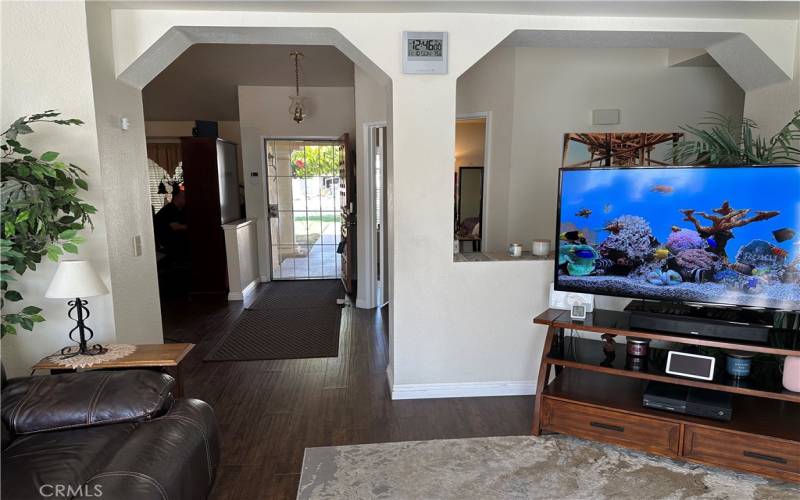 LivingRoom view to front door