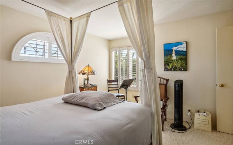 Window nook in guest room.  Great light for painting, music, etc.