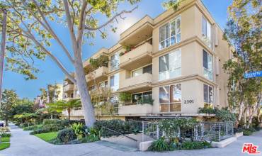 2301 S Beverly Glen 104, Los Angeles, California 90064, 1 Bedroom Bedrooms, ,1 BathroomBathrooms,Residential,Buy,2301 S Beverly Glen 104,24462813