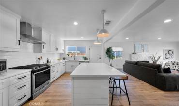 7724 W 85th Street, Playa Del Rey, California 90293, 4 Bedrooms Bedrooms, ,2 BathroomsBathrooms,Residential Lease,Rent,7724 W 85th Street,SB24233910