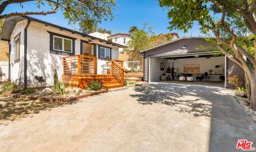 2219 Oak Glen Place unit 1, Los Angeles, California 90039, 1 Bedroom Bedrooms, ,1 BathroomBathrooms,Residential Lease,Rent,2219 Oak Glen Place unit 1,24463701