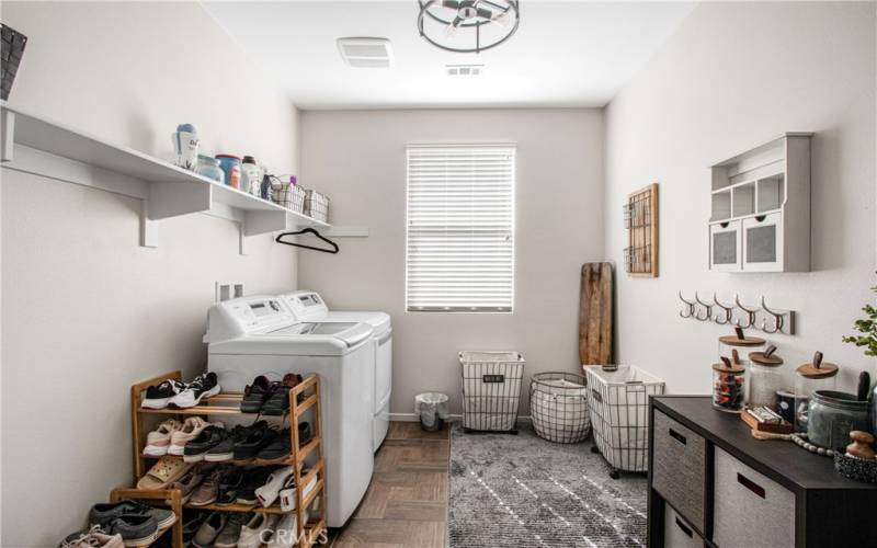 Oversized laundry room