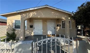 1729 E Gage Avenue, Los Angeles, California 90001, 2 Bedrooms Bedrooms, ,Residential Income,Buy,1729 E Gage Avenue,IG24234488