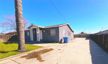 1132 E 4th Street, Pomona, California 91766, 2 Bedrooms Bedrooms, ,1 BathroomBathrooms,Residential,Buy,1132 E 4th Street,DW24221594