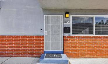 19764 Stanton Ave 1, Castro Valley, California 94546, 2 Bedrooms Bedrooms, ,2 BathroomsBathrooms,Residential,Buy,19764 Stanton Ave 1,41077359