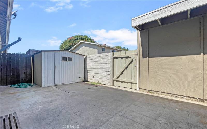 Spaceous back patio