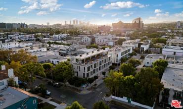 755 N Alfred Street B, Los Angeles, California 90069, 3 Bedrooms Bedrooms, ,3 BathroomsBathrooms,Residential Lease,Rent,755 N Alfred Street B,24462959