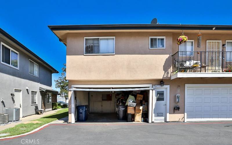 Shared garage with neighbors