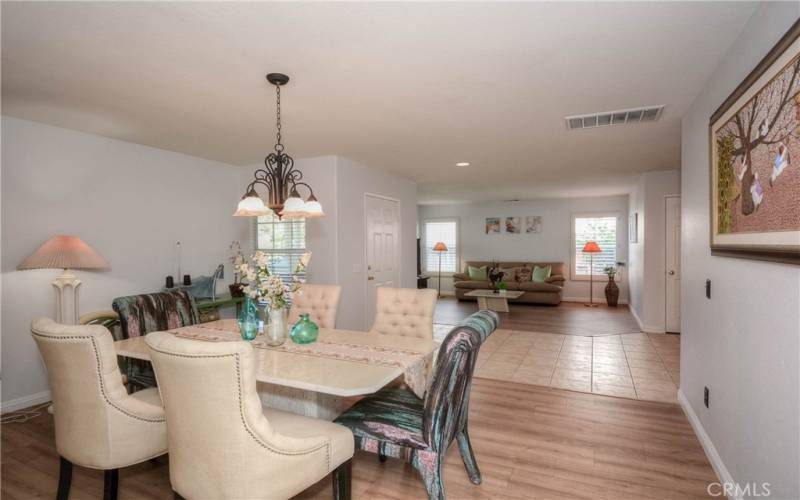 BIG FORMAL DINING ROOM