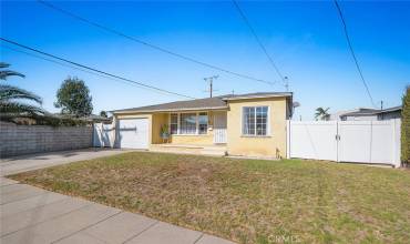 935 W Poplar Street, Compton, California 90220, 3 Bedrooms Bedrooms, ,1 BathroomBathrooms,Residential,Buy,935 W Poplar Street,DW24234392