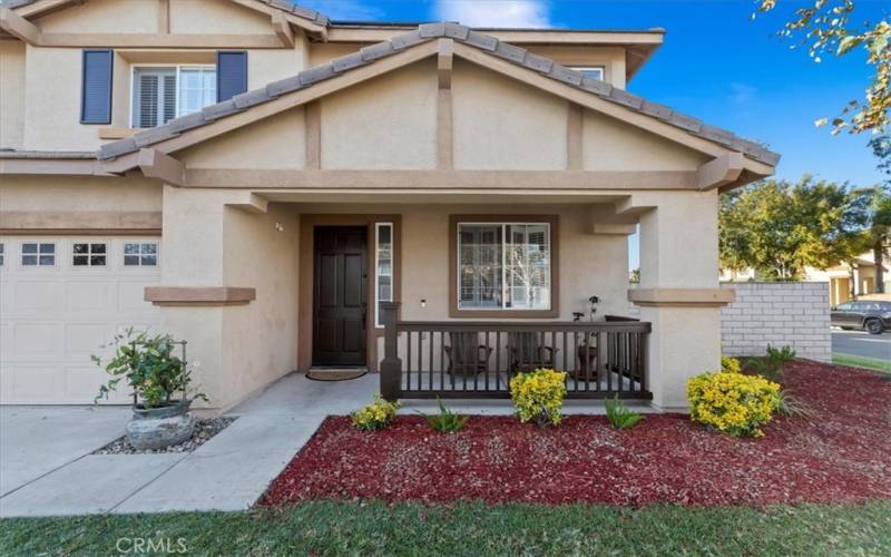 Front Walkway and Entry