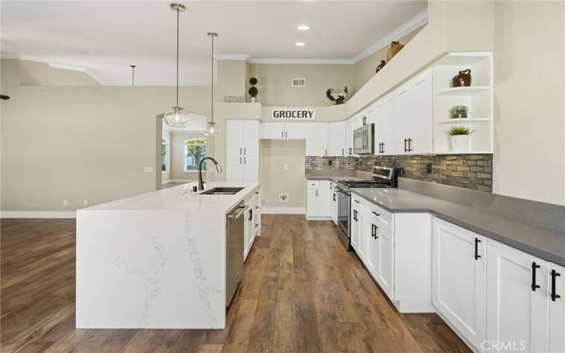 Kitchen and crown molding