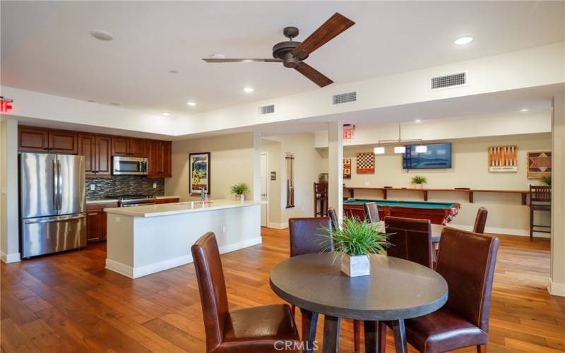 Recreation room with kitchen