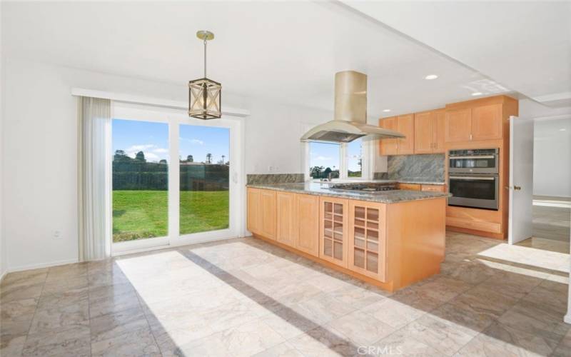 Kitchen Eating Area