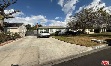 14735 Bassett Street, Van Nuys, California 91405, 3 Bedrooms Bedrooms, ,2 BathroomsBathrooms,Residential Lease,Rent,14735 Bassett Street,24464101