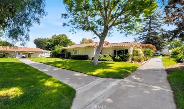 3008 Via Buena Vista A, Laguna Woods, California 92637, 2 Bedrooms Bedrooms, ,2 BathroomsBathrooms,Residential Lease,Rent,3008 Via Buena Vista A,OC24169002