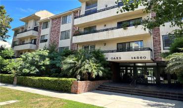 14560 Benefit Street 301, Sherman Oaks, California 91403, 2 Bedrooms Bedrooms, ,2 BathroomsBathrooms,Residential Lease,Rent,14560 Benefit Street 301,SR24235156