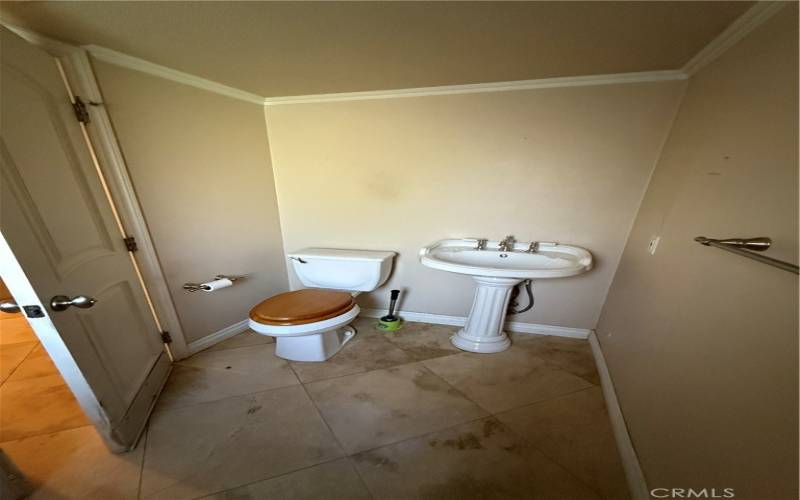 1/2 bath off laundry room