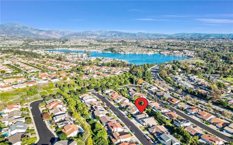 2 blocks from Lake Mission Viejo