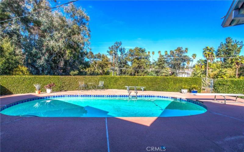 French doors leading to pool