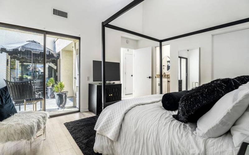 Guest Room Overlooking Courtyard