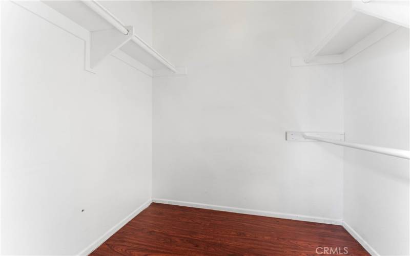 Upstairs second bedroom large walk-in closet