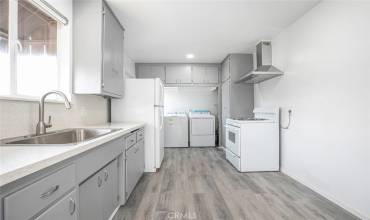 5025 Stratford Road, Los Angeles, California 90042, 2 Bedrooms Bedrooms, ,1 BathroomBathrooms,Residential Lease,Rent,5025 Stratford Road,GD24234733