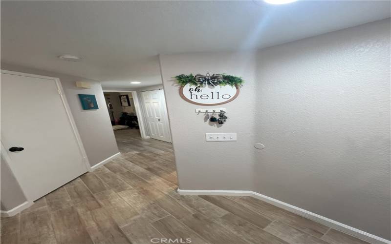 Inviting entryway and open floorplan