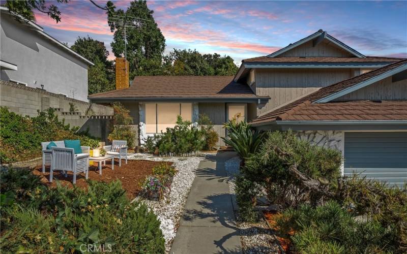 Front yard entertaining area with excellent curb appeal