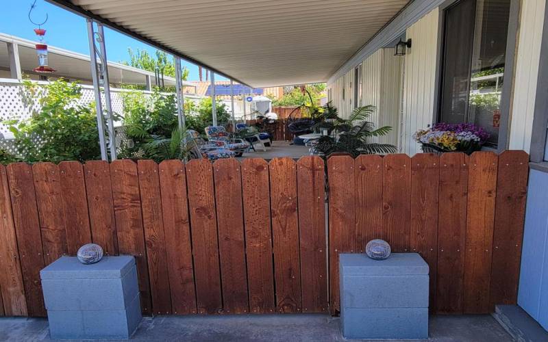 COVERED SIDE PATIO STREET GATE