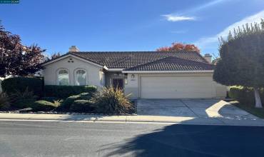 2241 Vail Ct, Rocklin, California 95765, 3 Bedrooms Bedrooms, ,2 BathroomsBathrooms,Residential,Buy,2241 Vail Ct,41079158