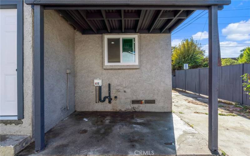 Washer/Dryer Hookup