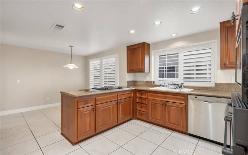 Kitchen and Kitchen Nook