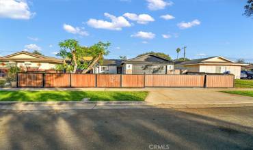 1321 N Gunther Street, Santa Ana, California 92703, 4 Bedrooms Bedrooms, ,2 BathroomsBathrooms,Residential,Buy,1321 N Gunther Street,SB24232344