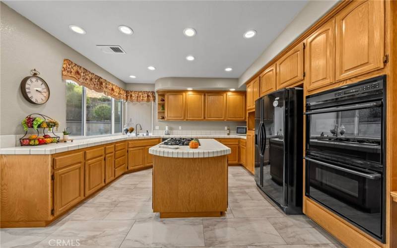 Double Oven in Kitchen