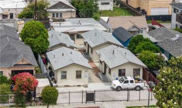 821 W 62nd Street, Los Angeles, California 90044, 3 Bedrooms Bedrooms, ,2 BathroomsBathrooms,Residential Income,Buy,821 W 62nd Street,WS24116816