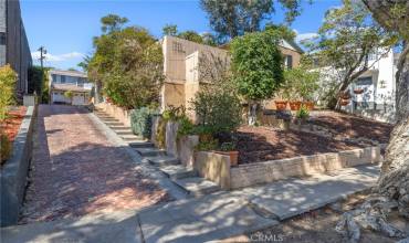 1285 Dunsmuir Avenue, Los Angeles, California 90019, 1 Bedroom Bedrooms, ,1 BathroomBathrooms,Residential Lease,Rent,1285 Dunsmuir Avenue,RS24235615