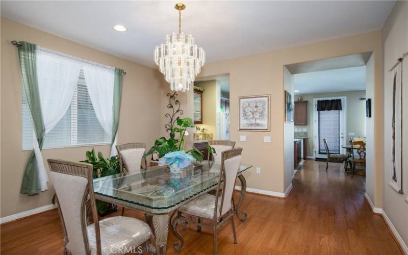 Formal dinning room