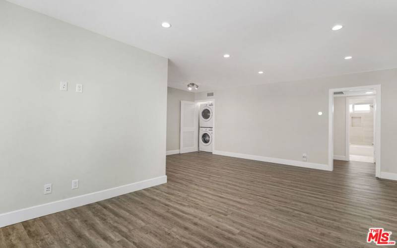 Living room/washer & dryer in unit