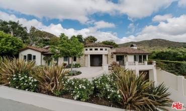 16647 Bienveneda Place, Pacific Palisades, California 90272, 4 Bedrooms Bedrooms, ,1 BathroomBathrooms,Residential Lease,Rent,16647 Bienveneda Place,24464673