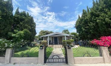 1723 W 59th Place, Los Angeles, California 90047, 4 Bedrooms Bedrooms, ,2 BathroomsBathrooms,Residential Income,Buy,1723 W 59th Place,DW24145920